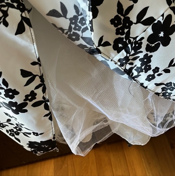 Blondie Nites Black and White Strapless Dress - Picture 9 of 11